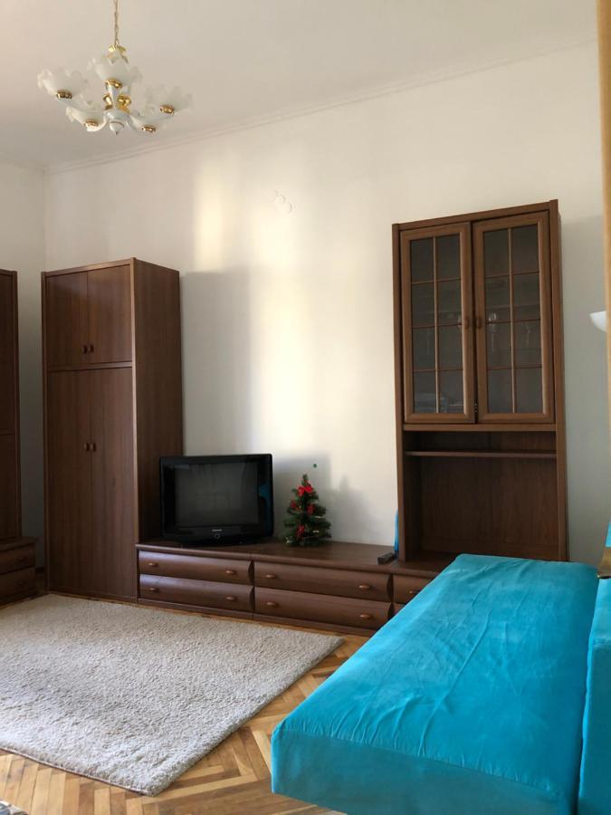 Apartment Karpintsa Lviv Buitenkant foto